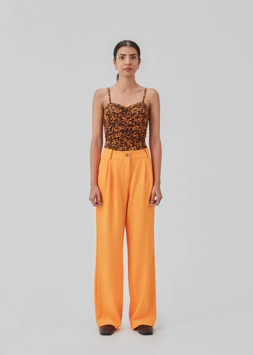 Fashion Modström Cayamd Pants Vibrant Orange